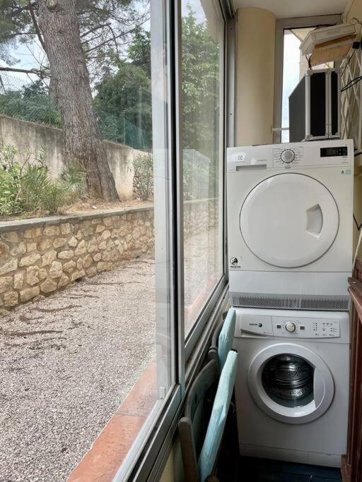 شقة Au Coeur Et Au Calme De Bandol, Parking Et Climatisation المظهر الخارجي الصورة